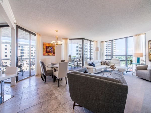 Gulf Views Miramar Vacation Condo Three Bedrooms Sleeps 8