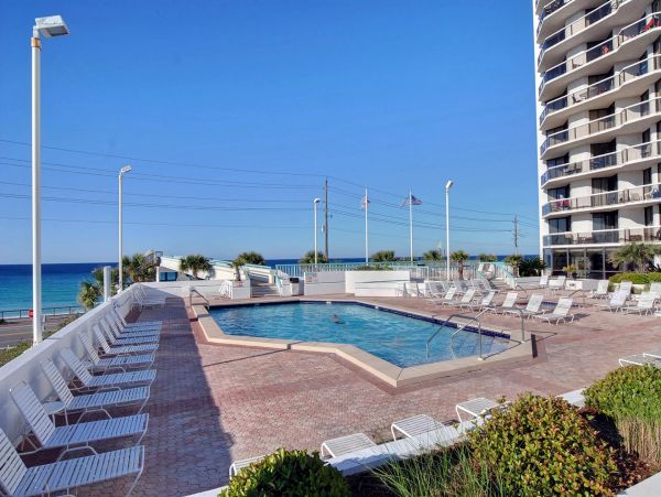 Gulf Views Miramar Vacation Condo Three Bedrooms Sleeps 8