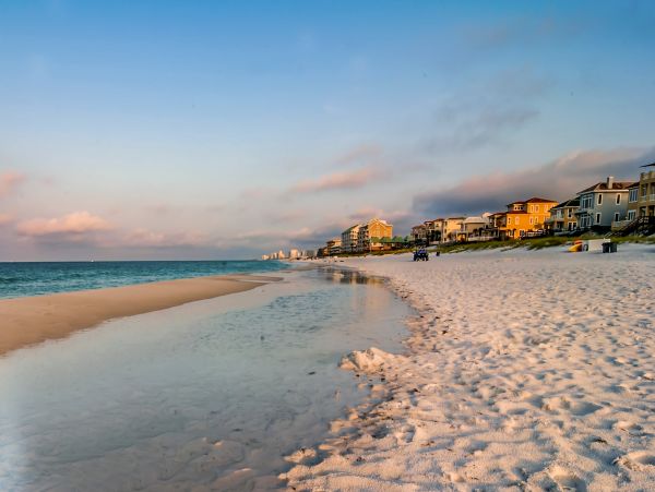 Gulf Views Miramar Vacation Condo Three Bedrooms Sleeps 8