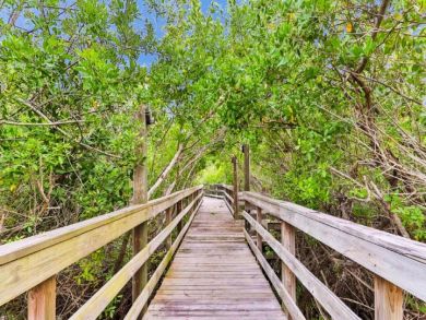 Longboat Key  2 Bedrooms Vacation Condo Sleeps 6 Guests