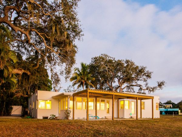 Sarasota Vacation Home Sleeps Six Guests With Bay Views