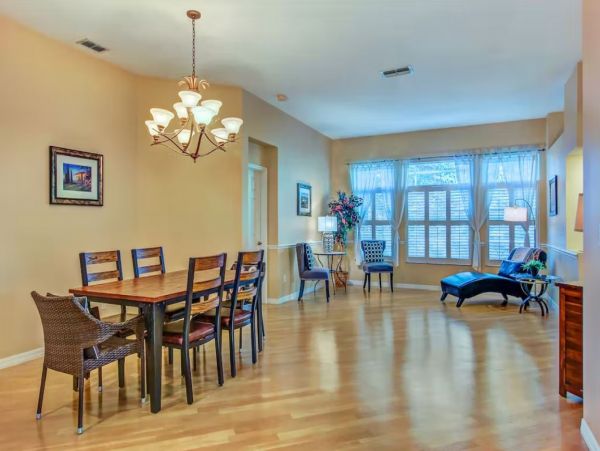 3 Bedroom Vacation Pool Home in Bradenton Sleeps 6