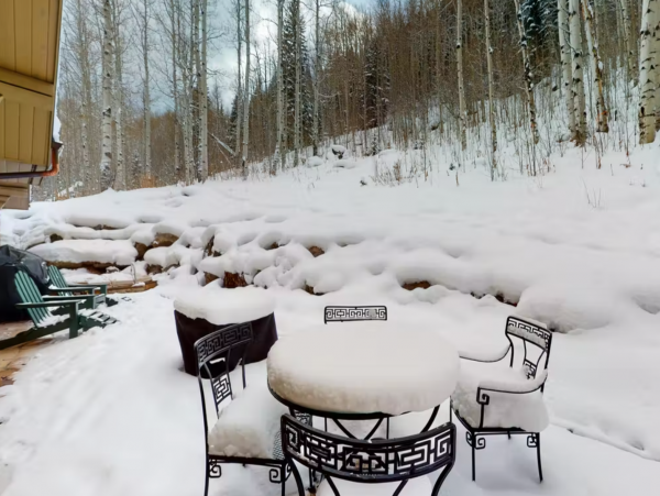 Four Bedroom Plus Den Ski Rental in Vail Sleeps 12 Walk to Lift