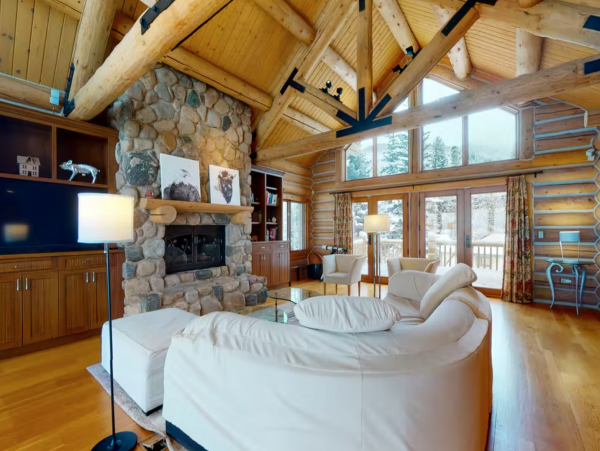 Four Bedroom Plus Den Ski Rental in Vail Sleeps 12 Walk to Lift