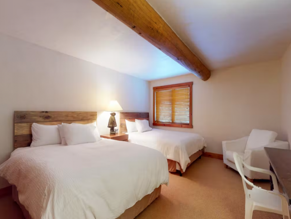 Four Bedroom Plus Den Ski Rental in Vail Sleeps 12 Walk to Lift