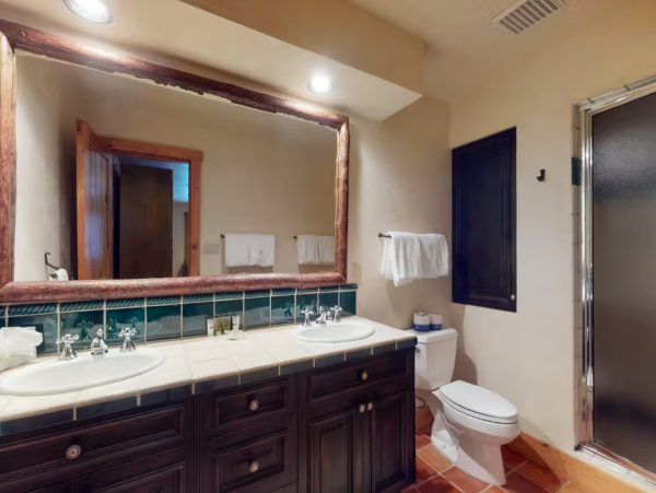 Four Bedroom Plus Den Ski Rental in Vail Sleeps 12 Walk to Lift