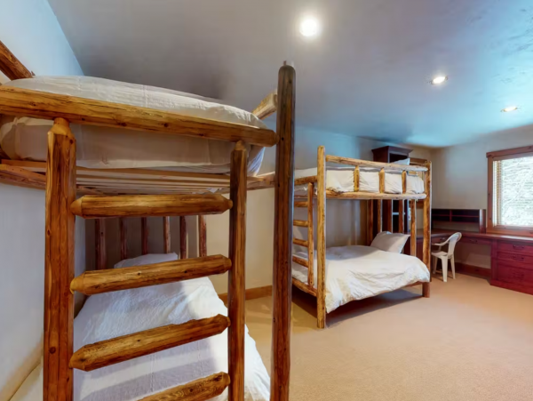 Four Bedroom Plus Den Ski Rental in Vail Sleeps 12 Walk to Lift