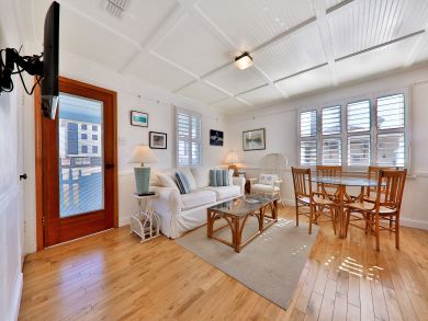 St. Augustine Home 905273