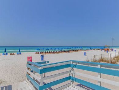 Panama City Vacation Condo Sleeps Ten Guests.