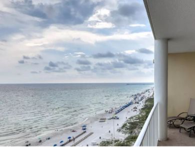 Panama City Vacation Condo Sleeps Ten Guests.