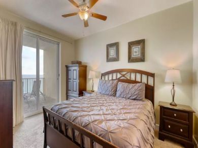 Panama City Vacation Condo Sleeps Ten Guests.