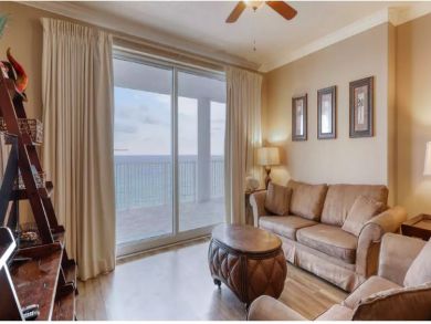 Panama City Vacation Condo Sleeps Ten Guests.