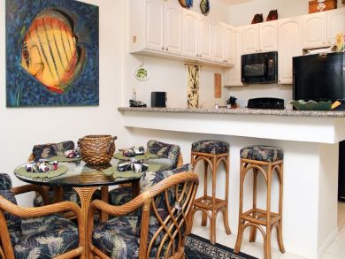 Kitchen & Dining
