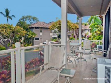 Charming Two Bedroom Vacation Condo on Maui. Call Today.