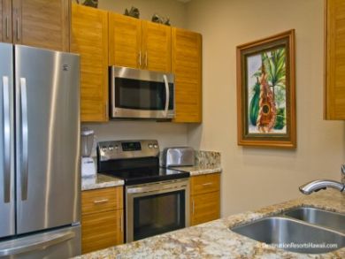 Charming Two Bedroom Vacation Condo on Maui. Call Today.