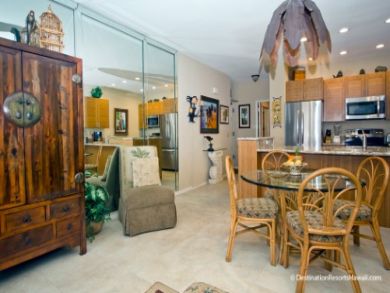 Charming Two Bedroom Vacation Condo on Maui. Call Today.