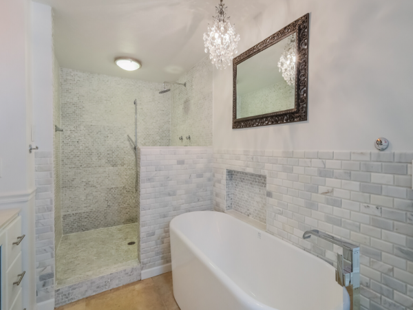 Holmes Beach Lovely Three Bedroom & Pool