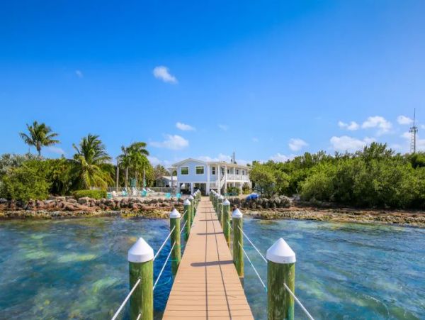 Marathon Vacation Home Private Pool & Bay Views Sleeps 8