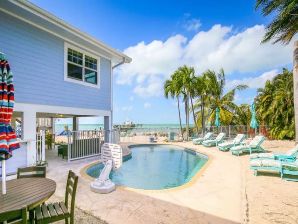 Marathon Vacation Home Private Pool & Bay Views Sleeps 8