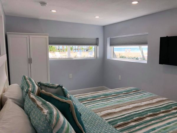 Keys Vacation Home Sleeps 14 Private Beach