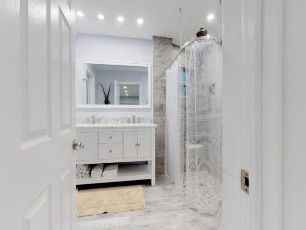 Keys Vacation Home Sleeps 14 Private Beach