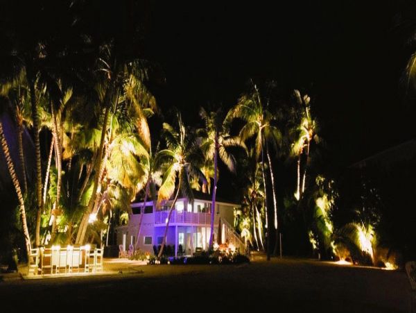 Keys Vacation Home Sleeps 14 Private Beach