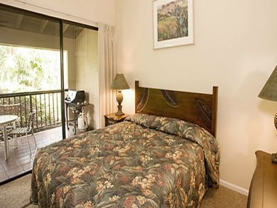 Studio with private balcony