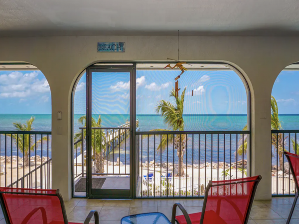 BeachFront Keys Villa Luxury With Pool