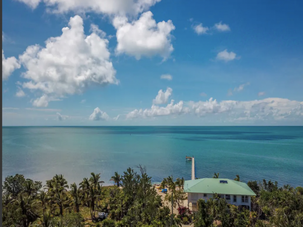 BeachFront Keys Villa Luxury With Pool