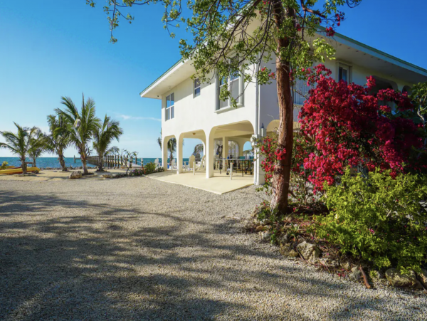 BeachFront Keys Villa Luxury With Pool