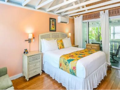 Key West Estate Perfect for Groups! 5 Separate Rentals
