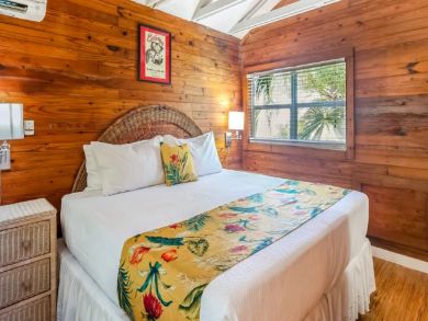 Key West Estate Perfect for Groups! 5 Separate Rentals
