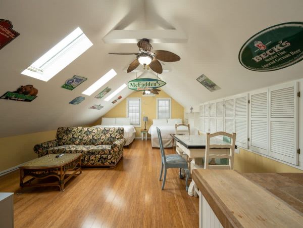 Key West Vacation Home Five Bedroom with Pool