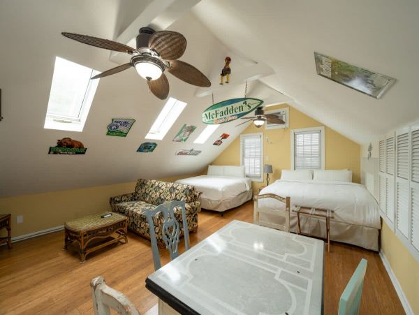 Key West Vacation Home Five Bedroom with Pool
