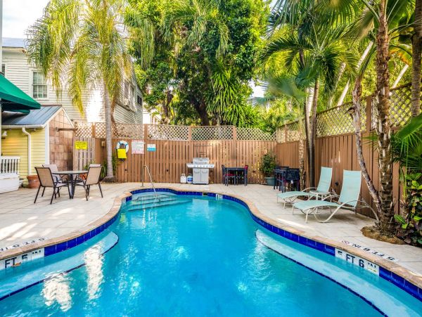 Key West Nine Bedroom Vacation Pool Rental Sleeps 18