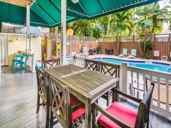 Key West Nine Bedroom Vacation Pool Rental Sleeps 18