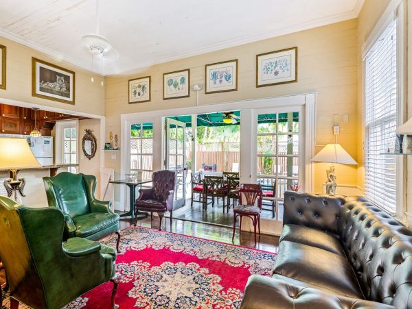 Key West Nine Bedroom Vacation Pool Rental Sleeps 18