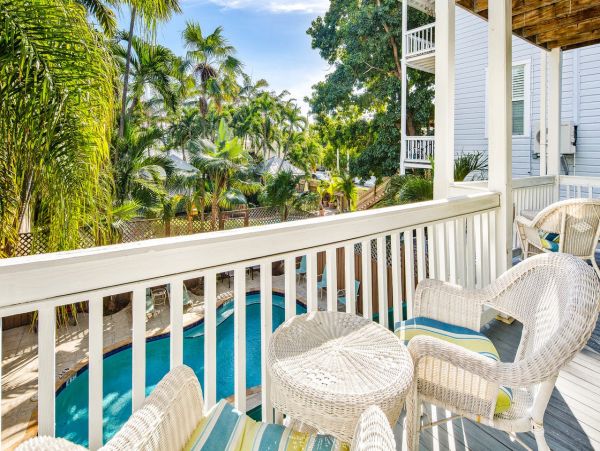Key West Nine Bedroom Vacation Pool Rental Sleeps 18