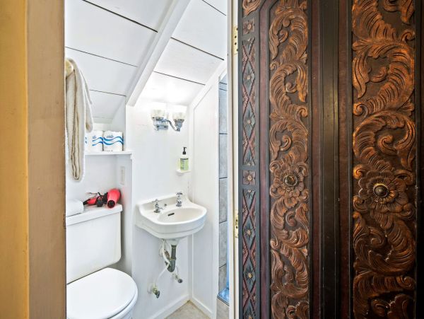 Key West Nine Bedroom Vacation Pool Rental Sleeps 18