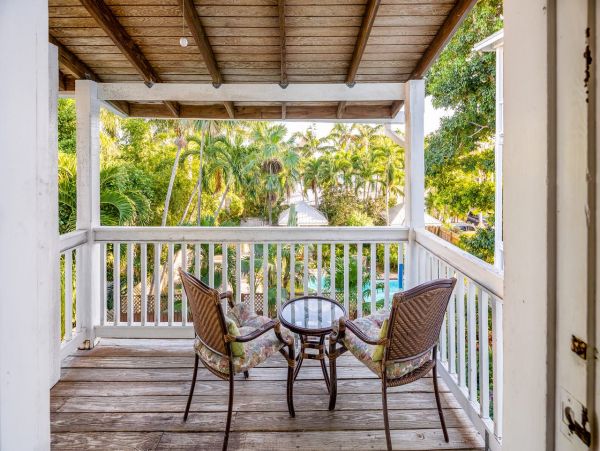 Key West Nine Bedroom Vacation Pool Rental Sleeps 18