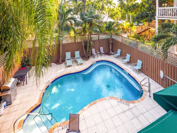 Key West Nine Bedroom Vacation Pool Rental Sleeps 18