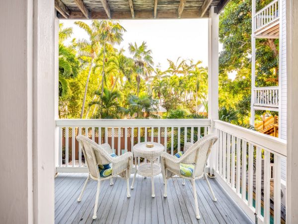 Key West Nine Bedroom Vacation Pool Rental Sleeps 18