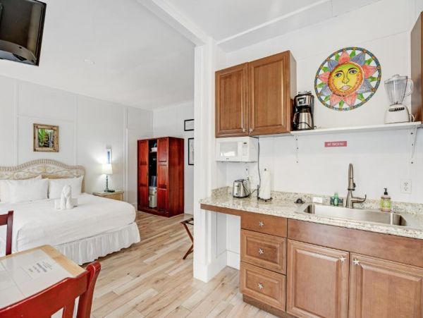 Key West Vacation Home Sleeps 4 Guests