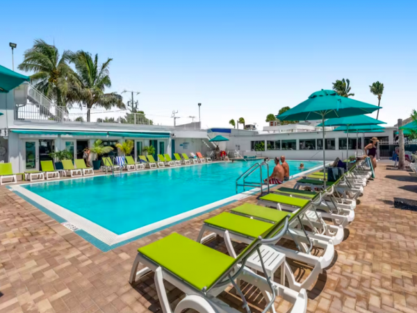 Florida Keys Spacious Duplex - Dock & Beach Access  - Pool