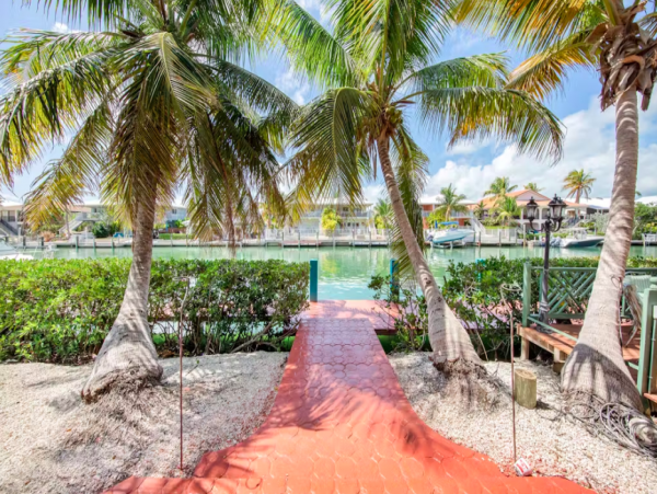 Florida Keys Spacious Duplex - Dock & Beach Access  - Pool