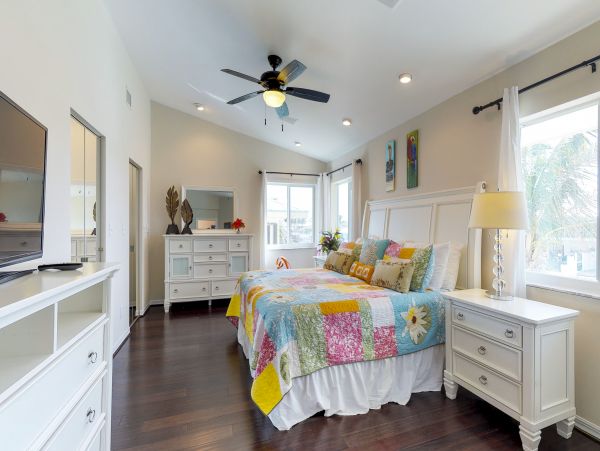 Key Colony Three Bedroom Family Home with Canal Front Porch