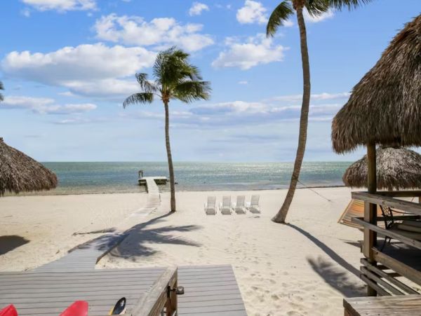 Long Key Four Bedroom Oceanfront Duplex