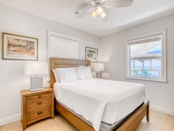Long Key Four Bedroom Oceanfront Duplex