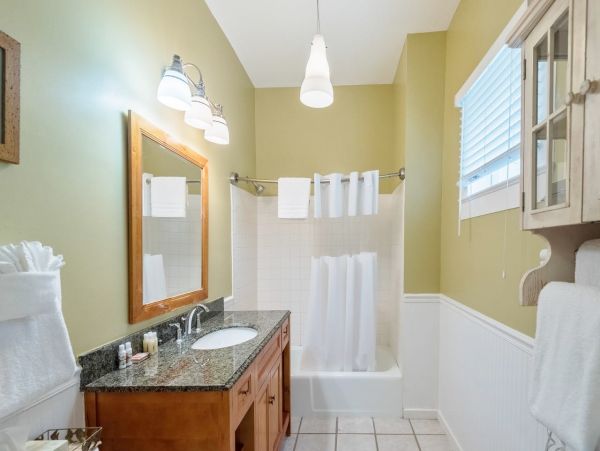Twelve Bedrooms Key West Vacation Pool Home Sleeps 36 Guests