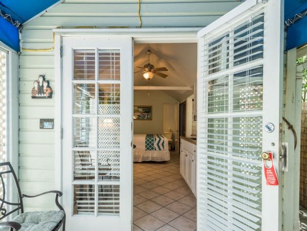 Twelve Bedrooms Key West Vacation Pool Home Sleeps 36 Guests